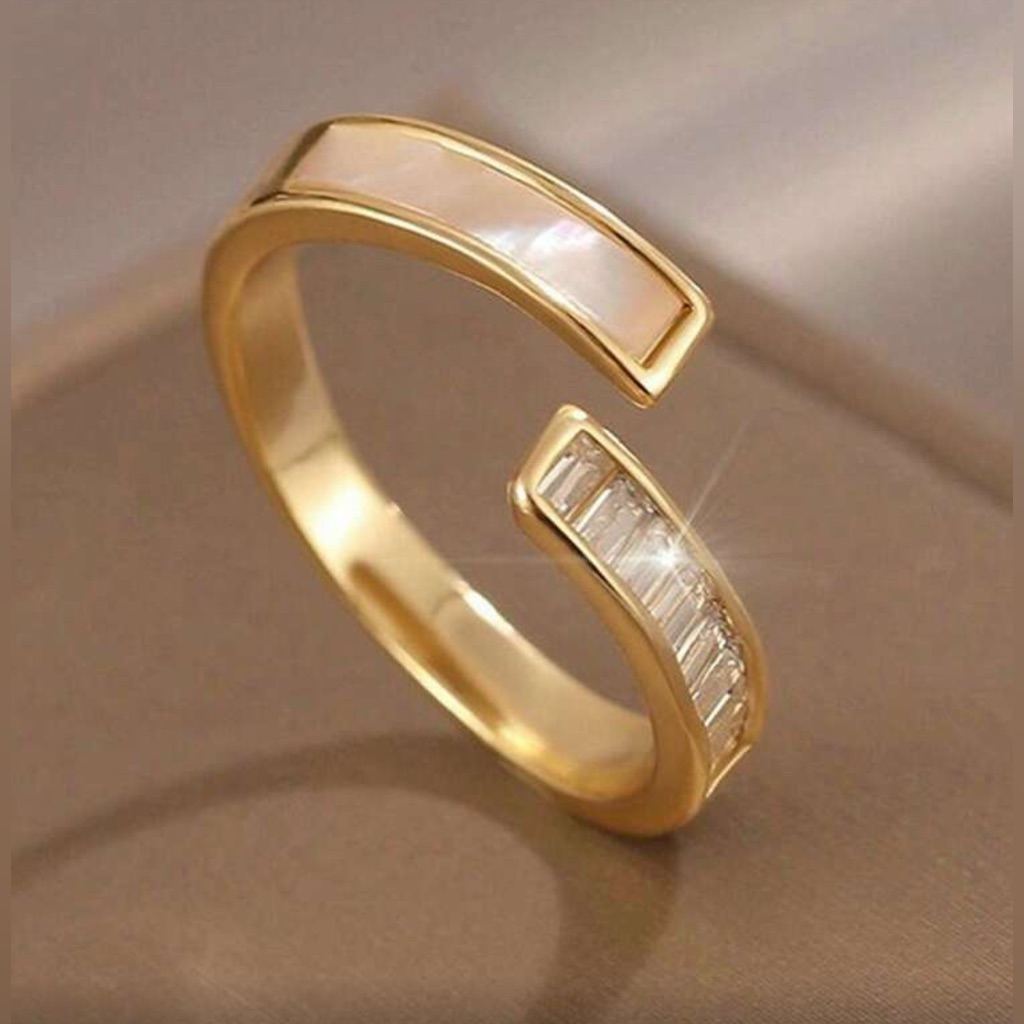 Mother Of Pearl Open End Ring
